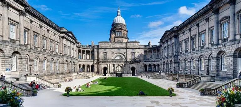 A picture of University of Edinburgh, Old College